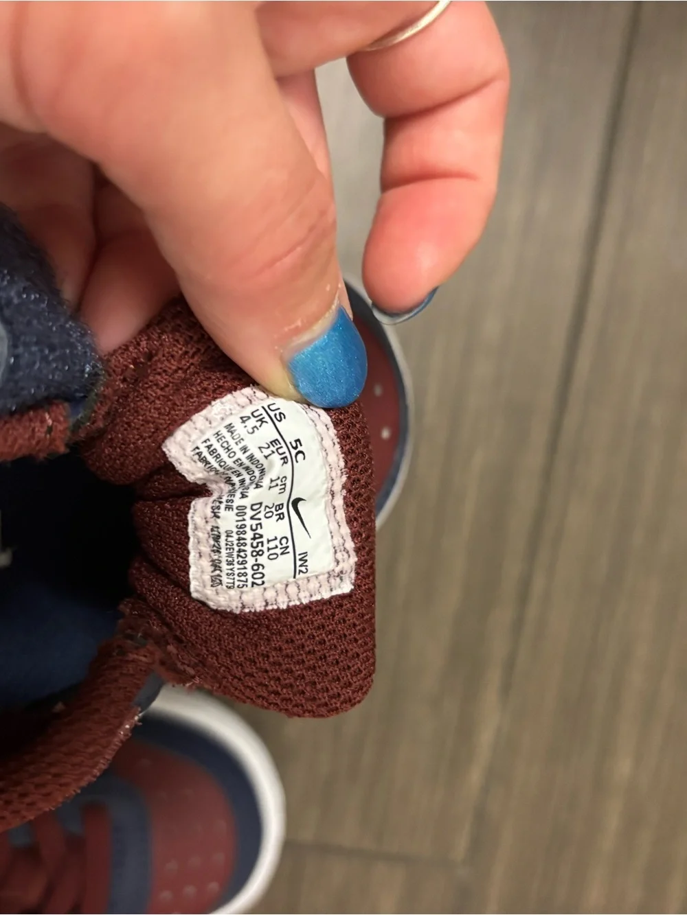Nike Kids Navy and Burgundy Sneakers with White Swoosh NWOT TODDLER SIZE 5